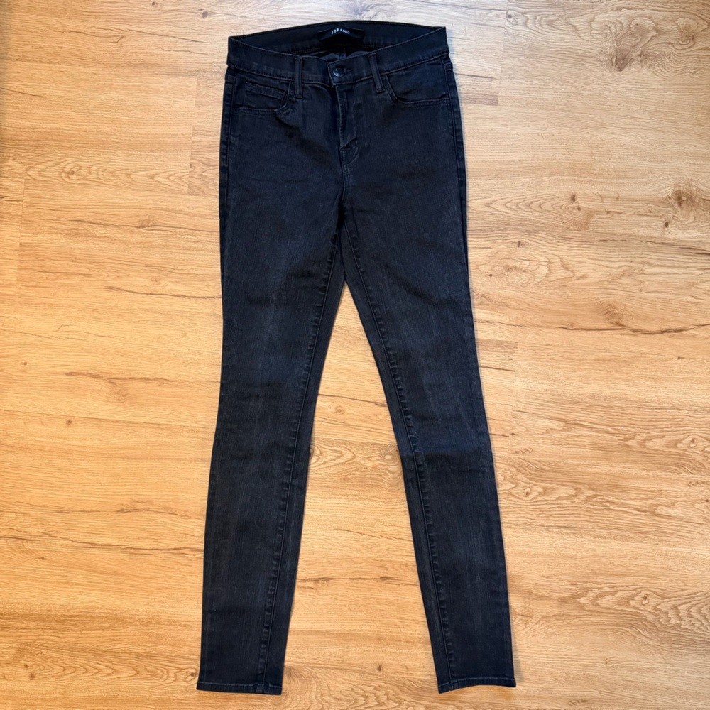 J BRAND Vanity Skinny Jeans Black Size 26